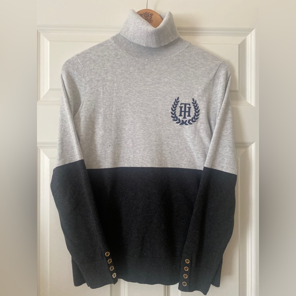 Tommy Hilfiger Turtleneck Sweater Size M Gray Color Block Cotton Blend Fall